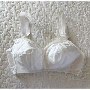 Exquisite Form 532 White Full Coverage Wireless Pointy Bra Sz 36D